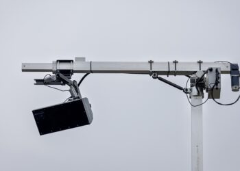 Nieuwe focusflitsers controleren op smartphonegebruik in Noord-Holland