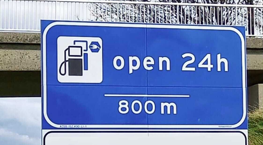 Meer duidelijkheid over elektrische laadpunten langs de snelweg