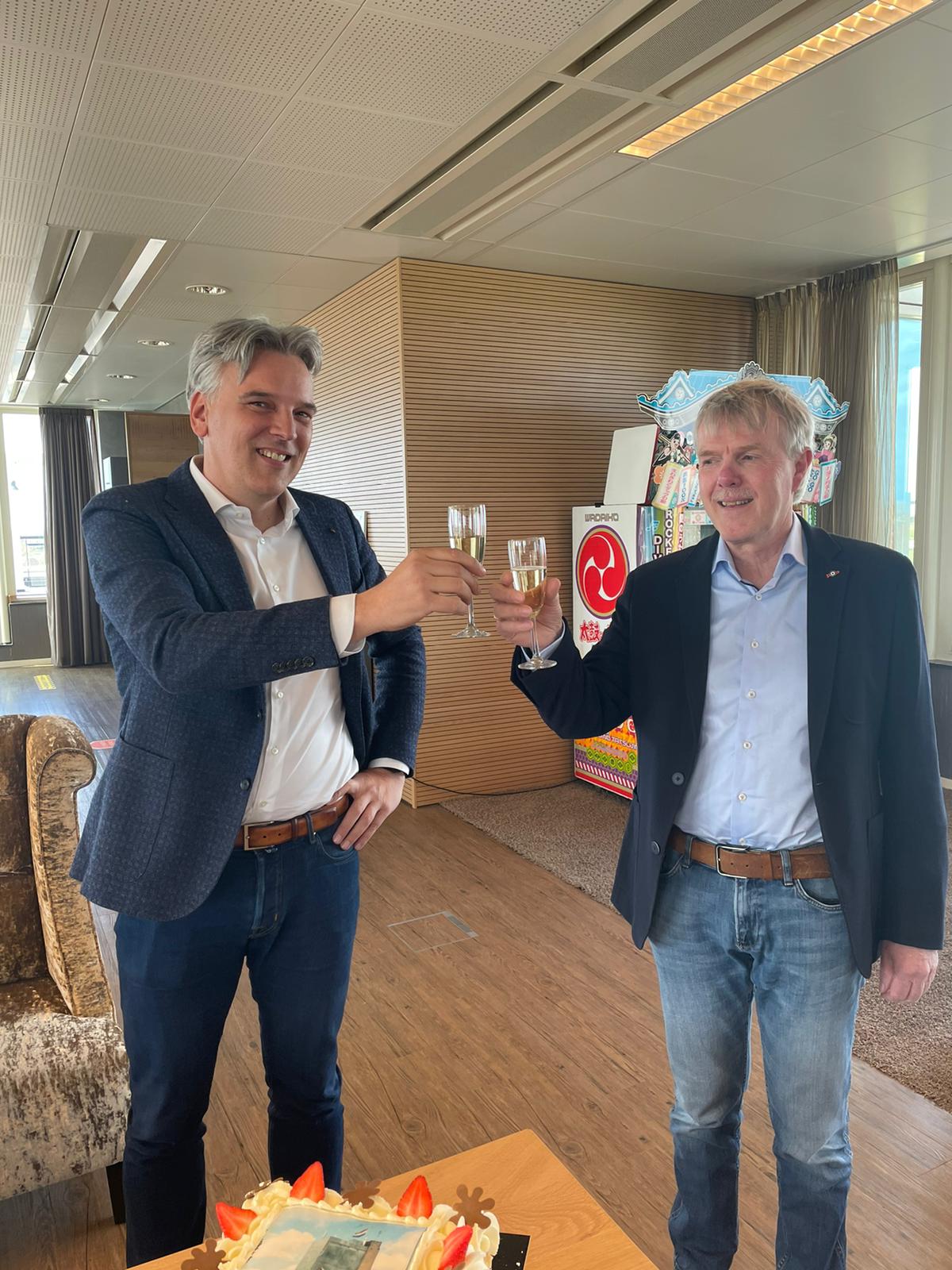 Contract herontwikkeling terrein Koenis getekend; Ruimte voor supermarkt en 40 appartementen in centrum Opmeer