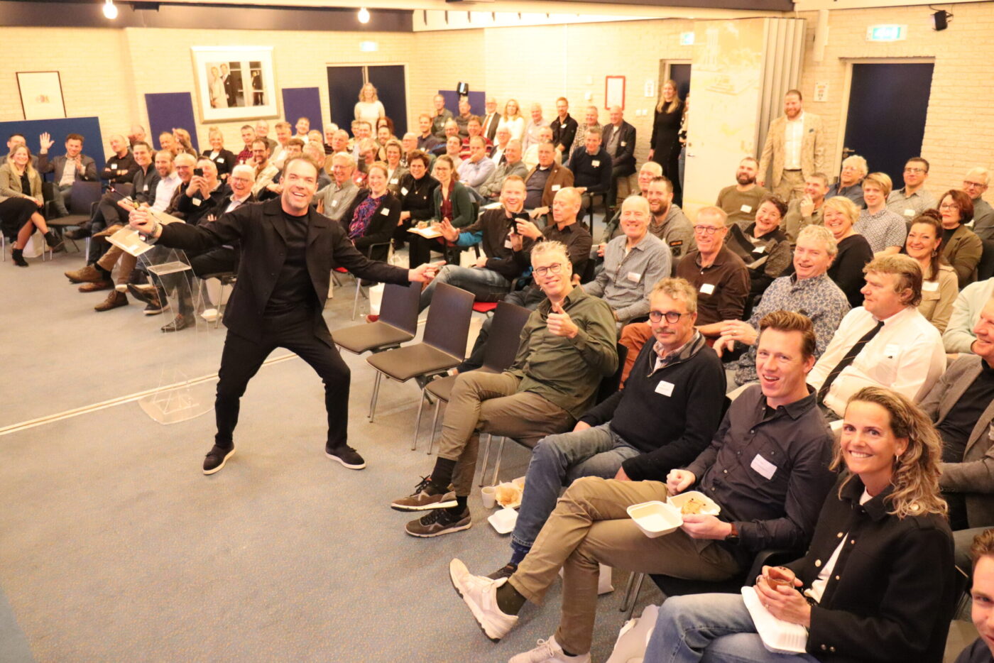 Inspirerende F1-presentatie Doornbos tijdens eerste Ondernemersontbijt in Opmeer