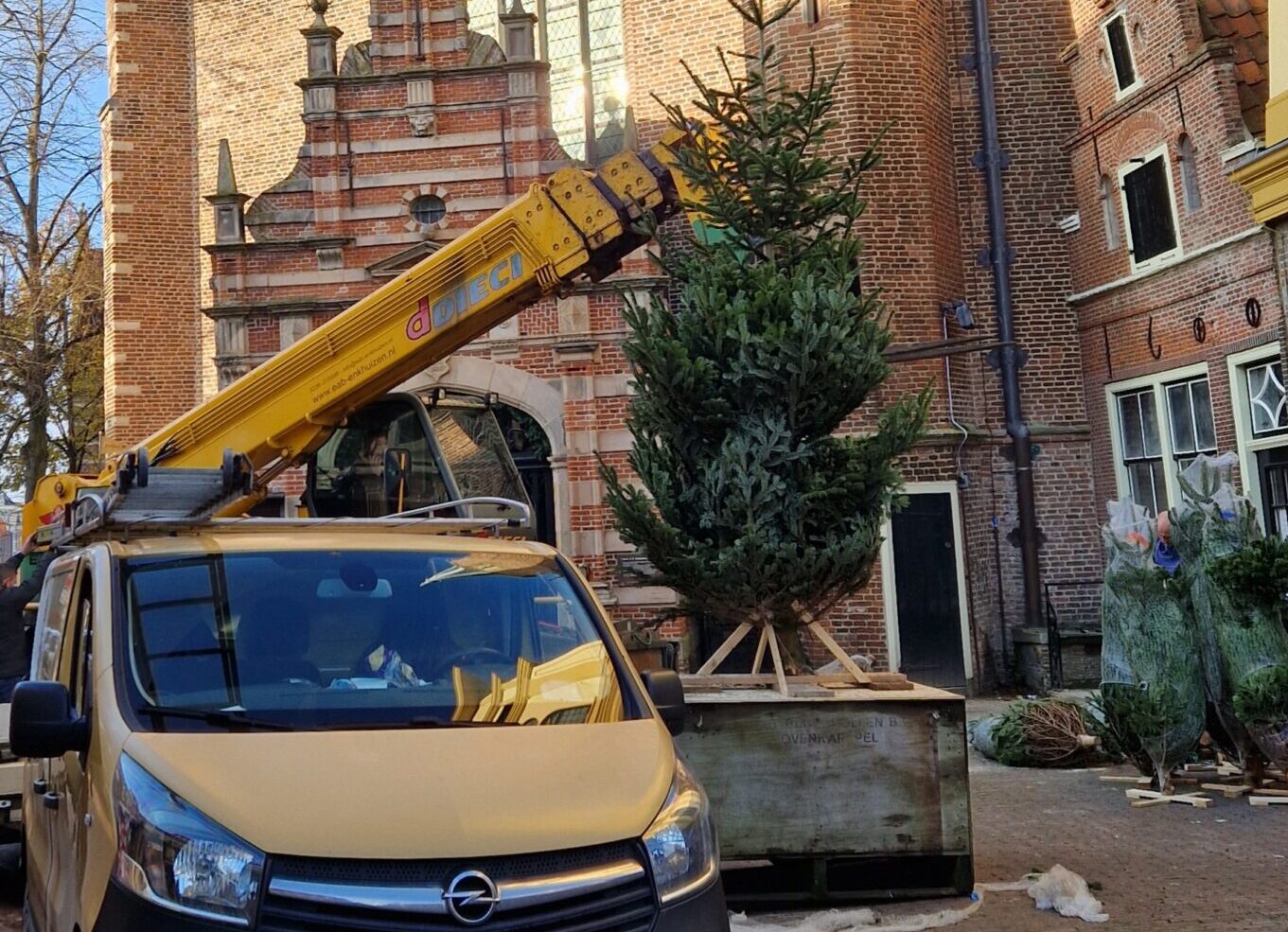 Enkhuizer ondernemers zetten kerstboomspektakel op met Winterfair op 9 december