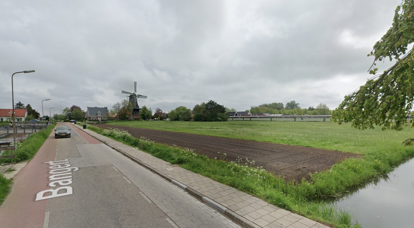 Gemeente werkt mee aan plan Molenhof; 49 nieuwe woningen in Oosterblokker