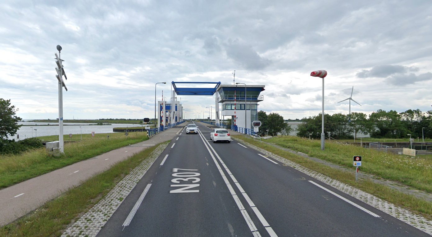 N307 Dijk Enkhuizen-Lelystad nu dicht voor vrachtwagens, zaterdag volledig afgesloten