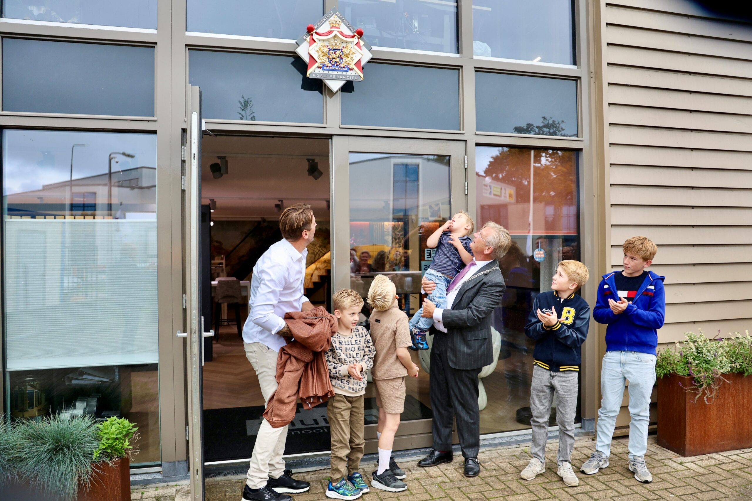 Bol In- & Exterieur in De Goorn bekroond met het Predicaat Hofleverancier