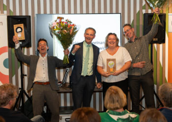 Medemblik reikt duurzaamheidsprijzen uit aan Kok Aardbeien en Ursem Modulaire Bouwsystemen