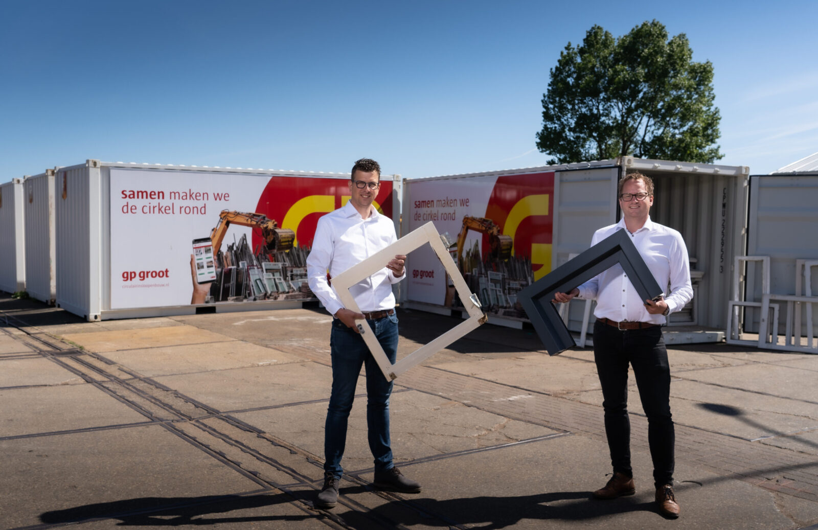 ‘Samen cirkel rond met 100% gerecyclede kunststof en houten kozijnen’