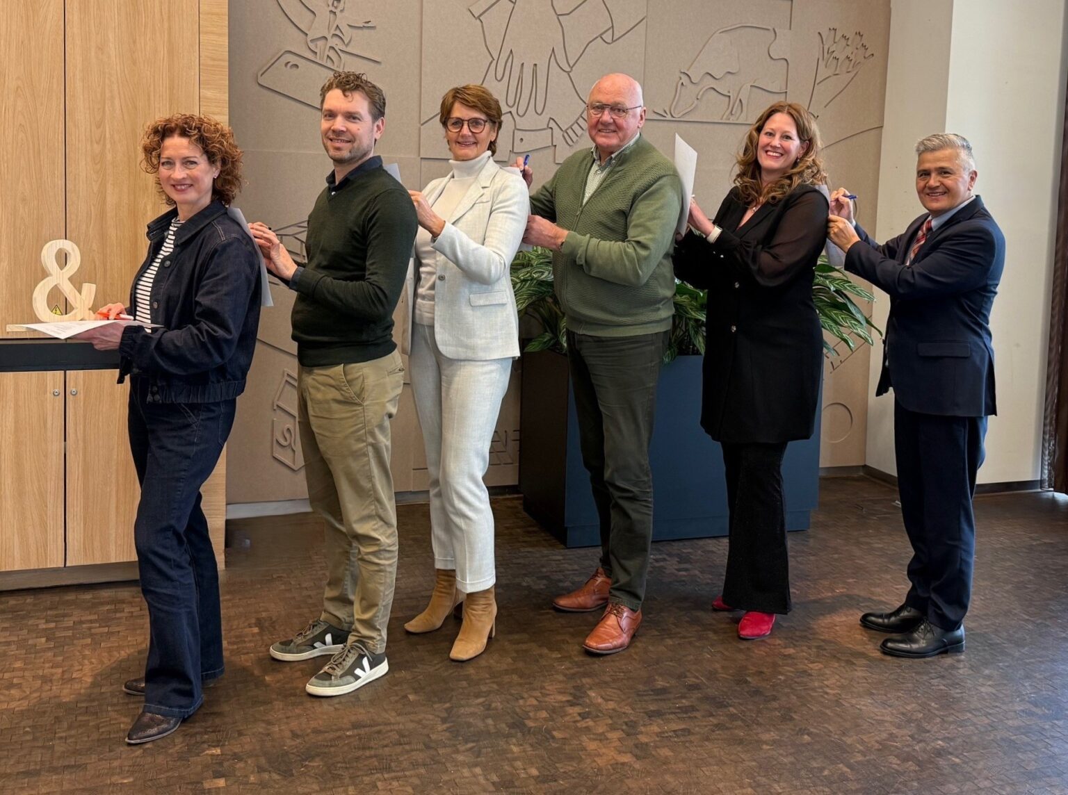 Rabobank verlengt samenwerking met vijf Uitdagingen; ‘Samen onze kleurrijke samenwerking laten bloeien’